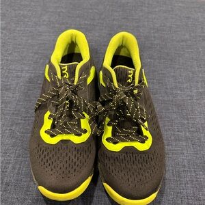 TYR CXT1 Trainers Black and Lime